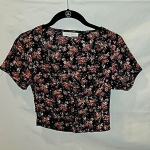 ☆Small Honey Punch floral crop top